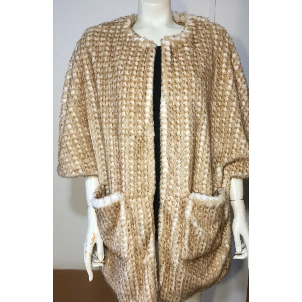 WD NY Womens Faux Fur Cape/Jacket Tan Ivory